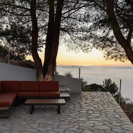 Yahli Lefkada