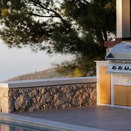 Yahli Lefkada Villa *