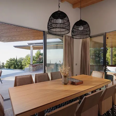 Yahli Lefkada Villa *